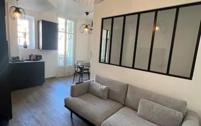 Riviera Escape - Stylish 1BR Near Beach & Old Town