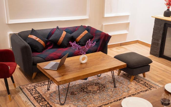 Luxury Villa W/ Private Pool by "The Maple House"