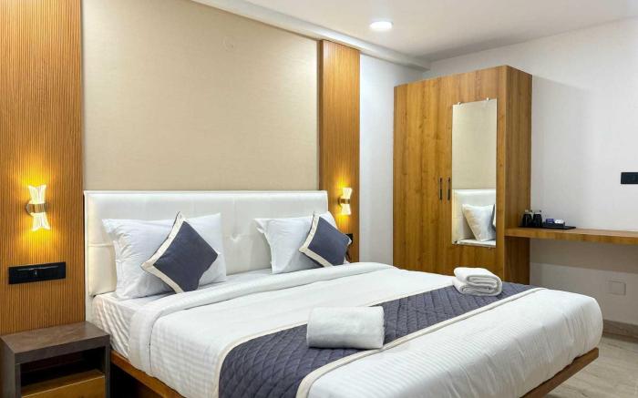 POP 84064F Onyx Hotel