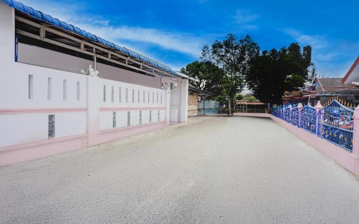 Dancenter Medan Baru House