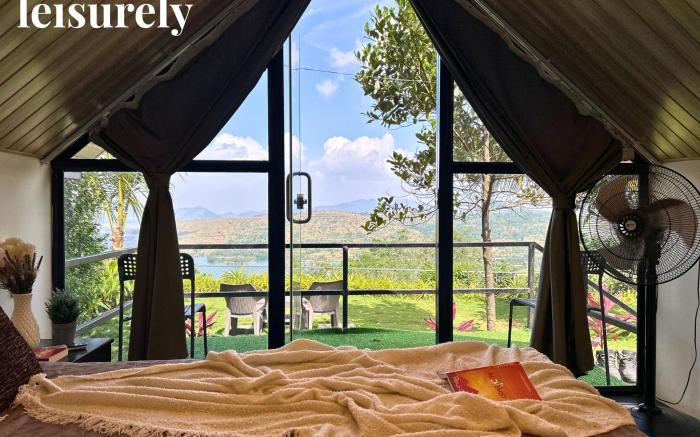 StayLeisurely Glass & Clay Retreat, Pawna Lake
