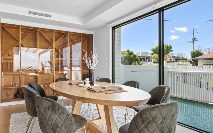 Deluxe 4-Bed Home with Pool & Fire Pit