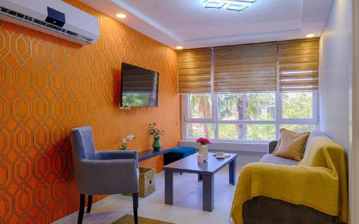 Bright Amber Flat Near Beach Old Town Free Wifi