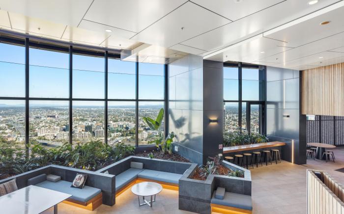52nd Floor with Panoramic Views of Brisbane City