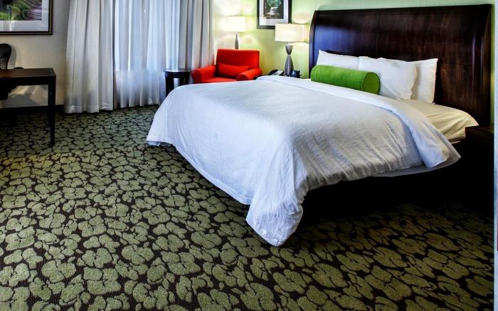 Hilton Garden Inn Staten Island Hotel