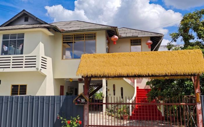 a玖月舒苑双床房2-4人间室外独立卫生间空调沙发大花园6417