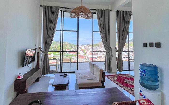 bening tiny house best view