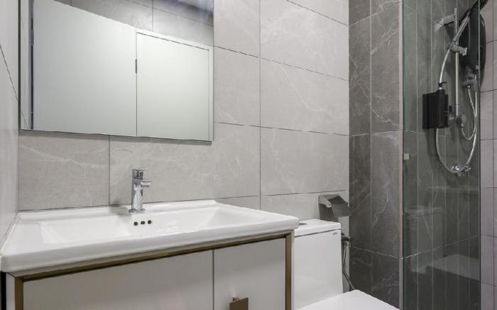 Golden Glow Bedroom @ KLCC by Nexx Field