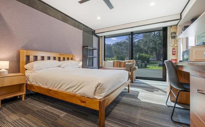 McLaren Flat Studio Near Vineyards