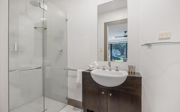 McLaren Flat Studio Near Vineyards