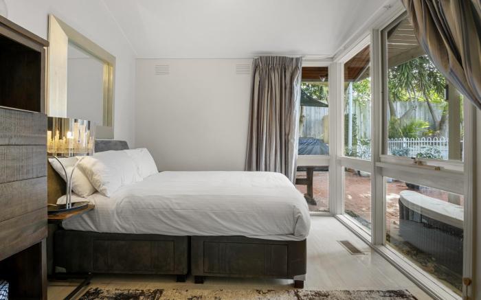 5-Bed Haven with Pool Minutes From Beaches & Parks