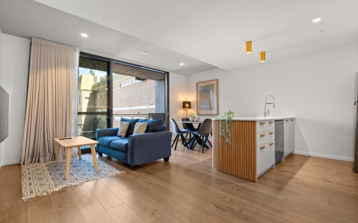 High-end 1-Bed Pad in Braddon with Outdoor Dining