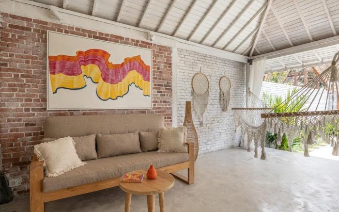 Villa Delapan, Boho Chic Villa with Pool & Bathup