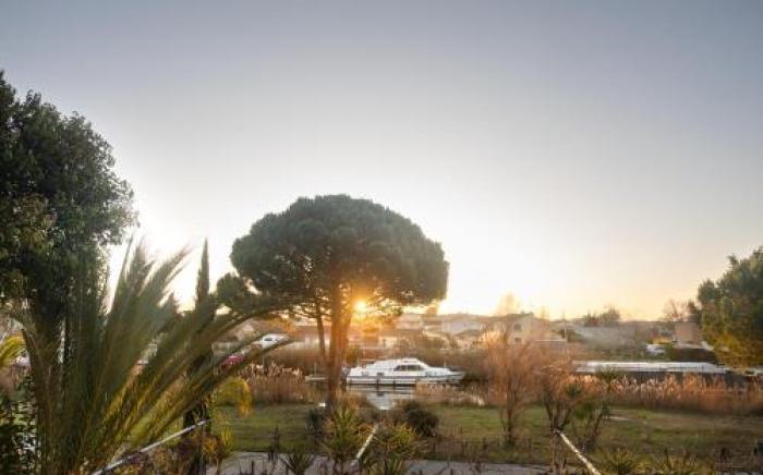 Hotel les jardins du canal 