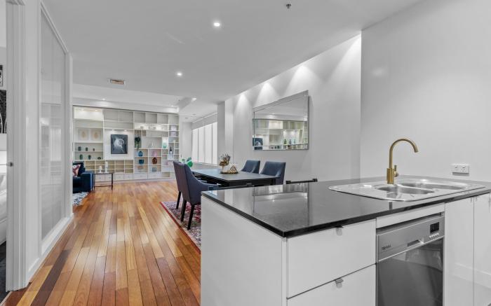 Stylish and Spacious 2-Bed Apartment Melbourne