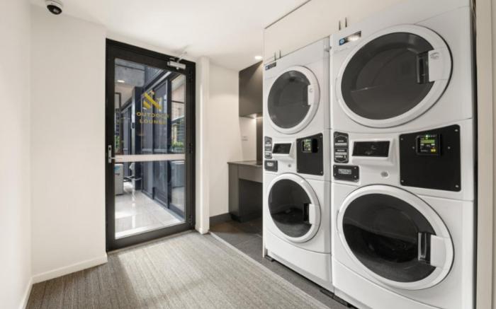 Convenient Braddon Studio with Parking