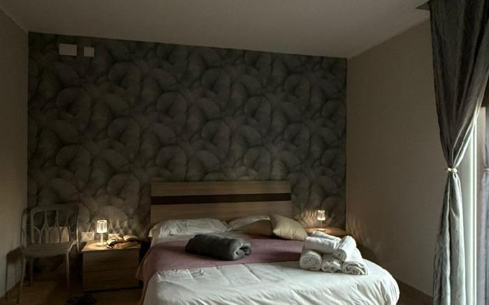 Coast to Coast Pool, Stanza maiori