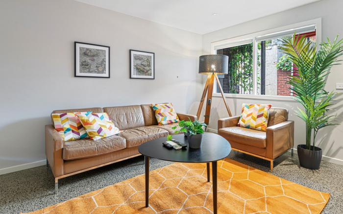 Convenient Bayside Living at the Edge of the City