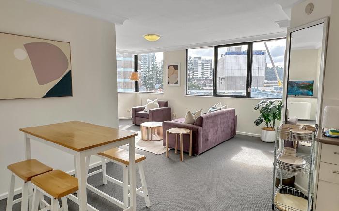 1-Bed Urban Getaway Near the Brisbane River