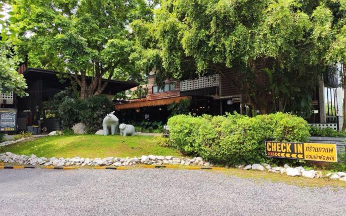 มีนาวิลล่า-Meena Villa