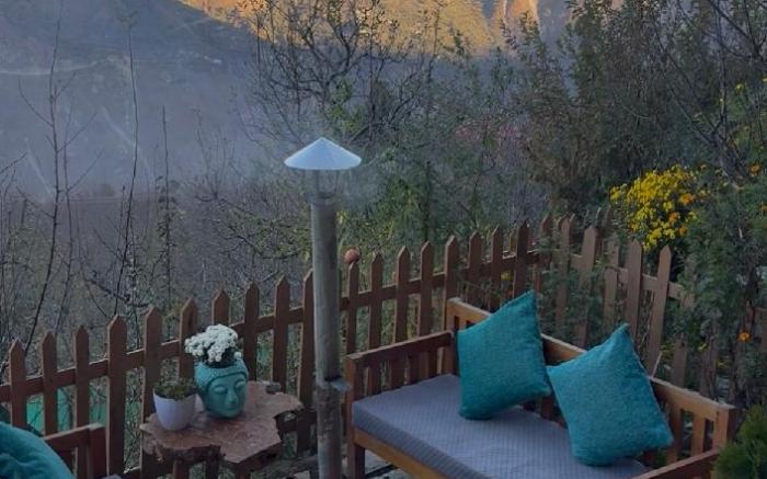 Twin Room Rooms with Mountain View