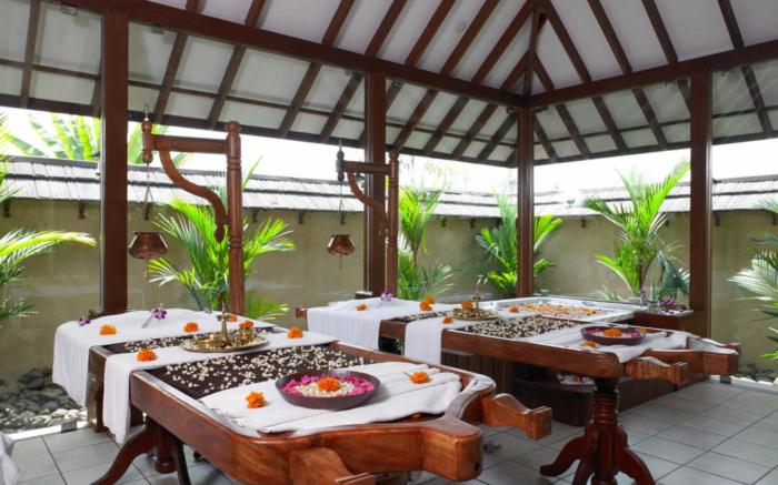 The Zuri Kumarakom - Kerala Resort & Spa