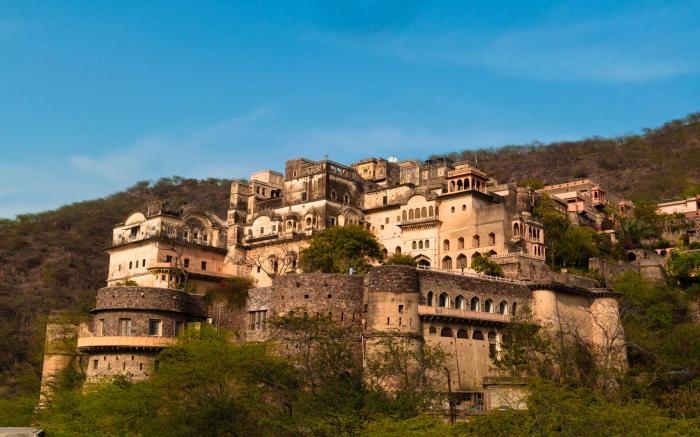 Neemrana Fort-Palace