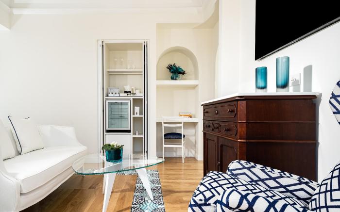 Pazziella Garden & Suites