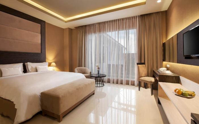 Lunara Home Living by Daphna Management