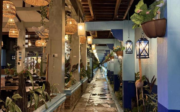 Ferellee Beachfront Inn