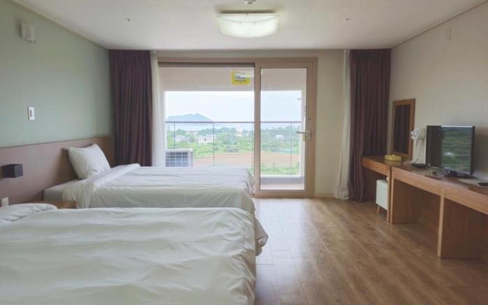 Hi Jeju Hotel