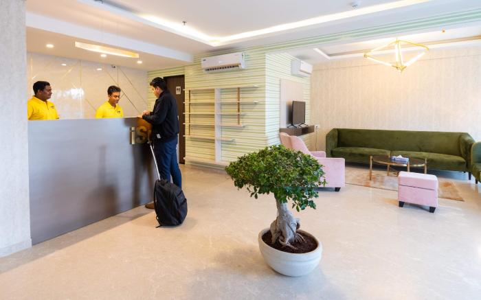 StayBird - B Suite Business Hotel 