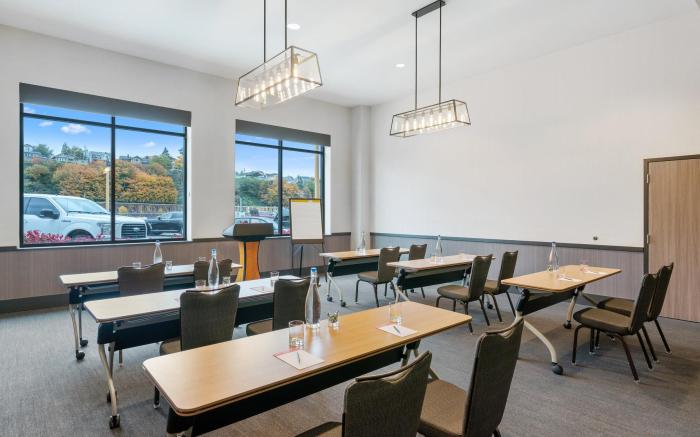 Hotel Indigo Everett - Waterfront Place By IHG