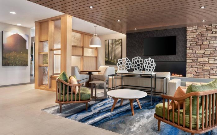 Fairfield Inn & Suites Milwaukee West