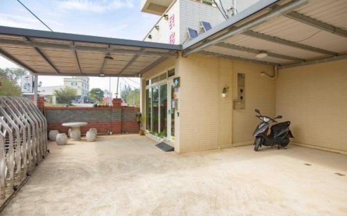 千尋民宿 經典四人房 附陽台