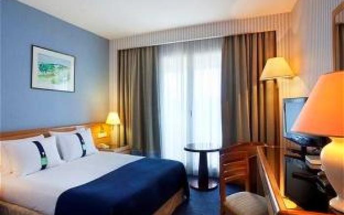 Holiday Inn Resort Nice Port St Laurent By IHG