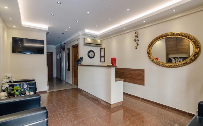 Zendy Suite Hotel