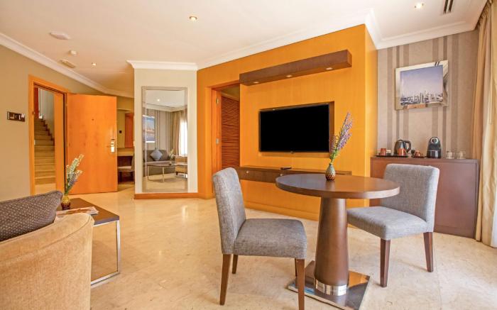 Dubai Marine Beach Resort & Spa