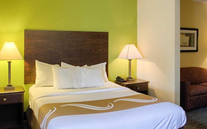 Quality Inn & Suites at Airport Blvd I-65