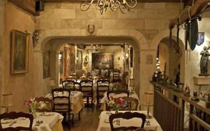 Cornell Hotel de France