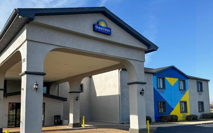 Days Inn by Wyndham Lincoln, IL