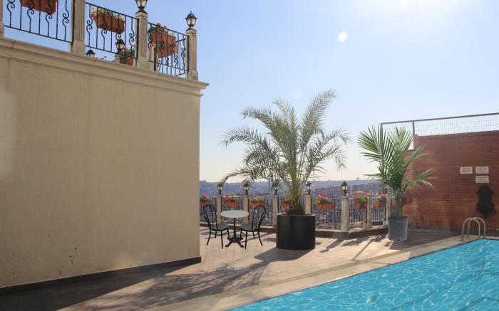 Euro Plaza Hotel
