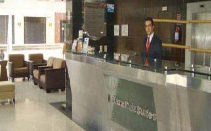 Plaza Praia Suites