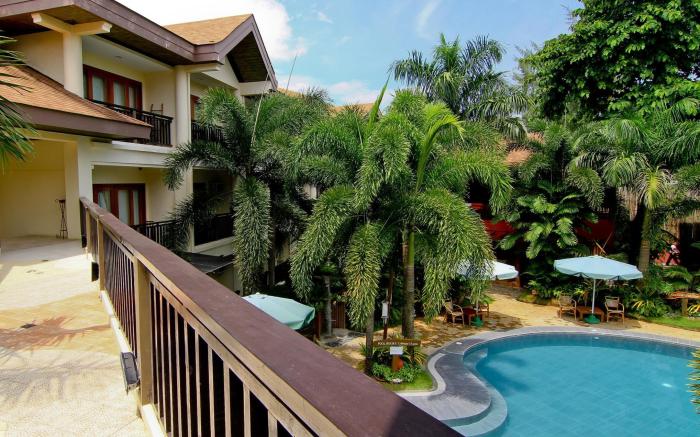 Boracay Tropics Resort
