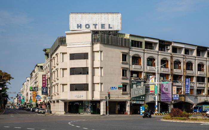 蒙娜麗莎商務旅館