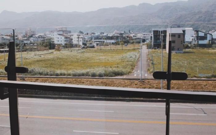 瘋狂椰子衝浪小屋