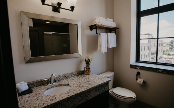 Brewhouse Inn And Suites