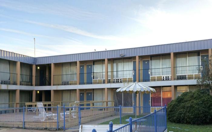 Castle Inn & Suites by OYO Lawton