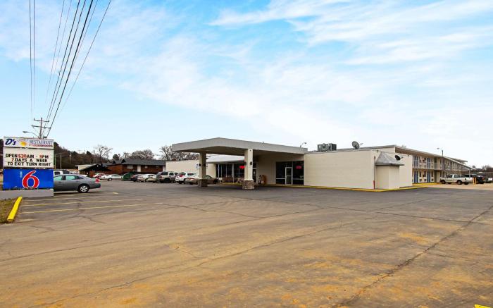 Motel 6 Alma, AR