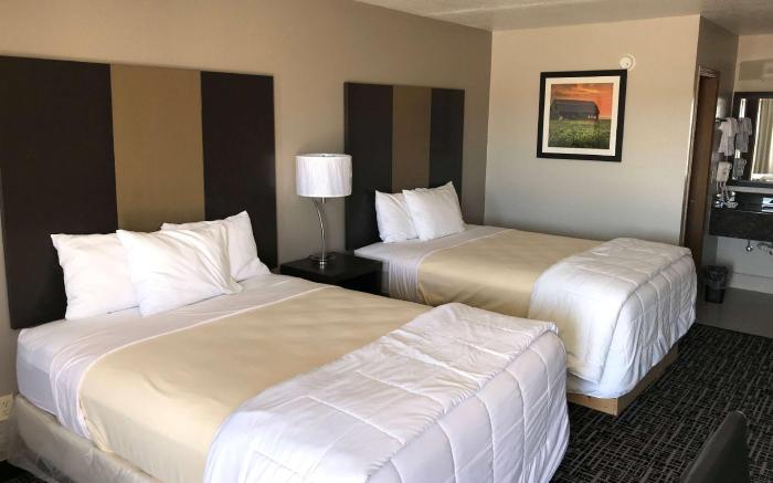 Days Inn by Wyndham Grove